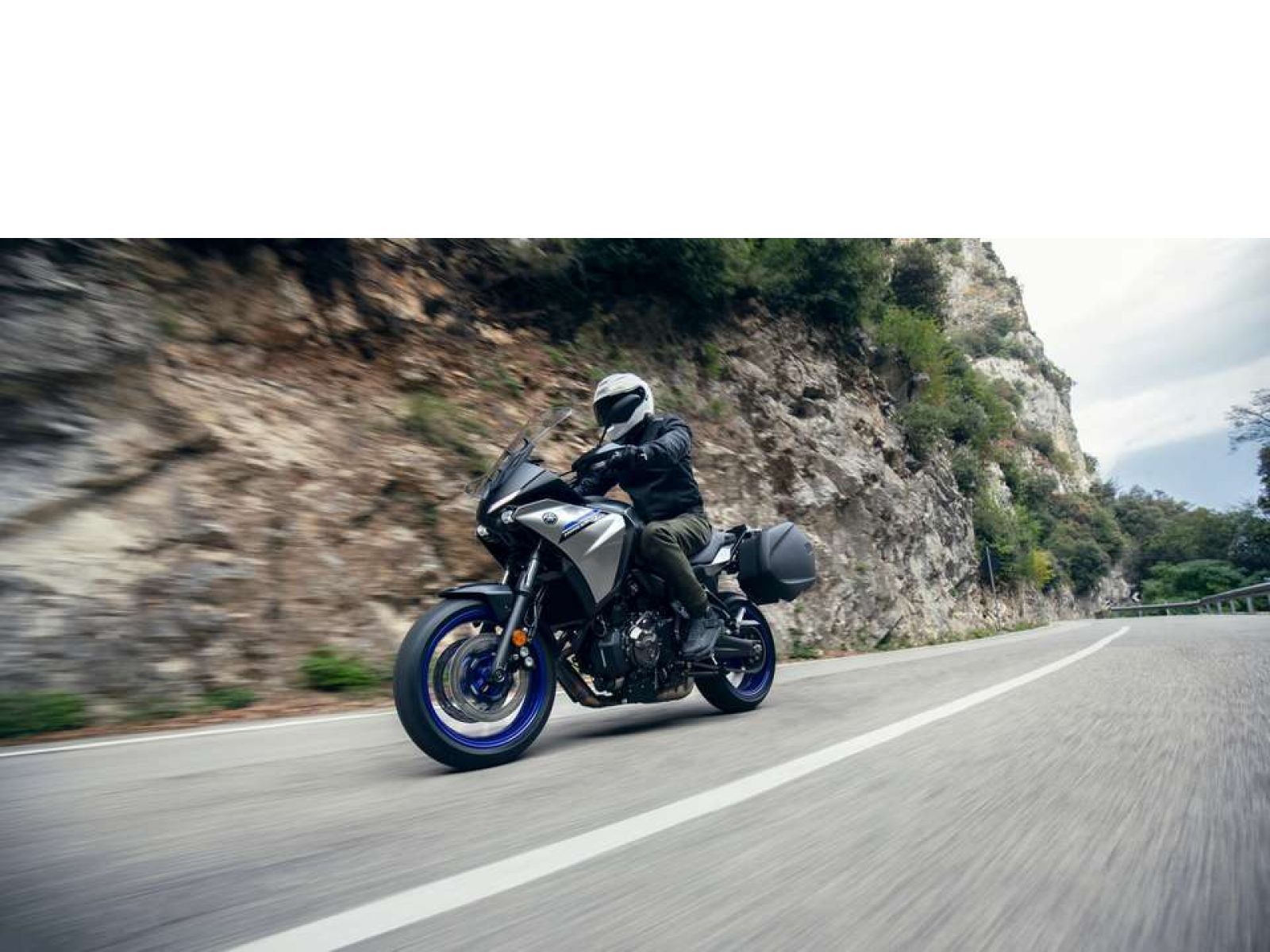 Мотоцикл YAMAHA Tracer 7 GT (Icon Performance) 2024